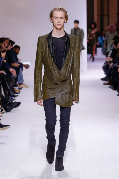 Look 20
